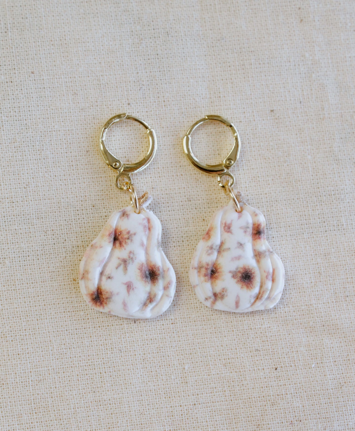 Sunflower Print Gourd Huggies